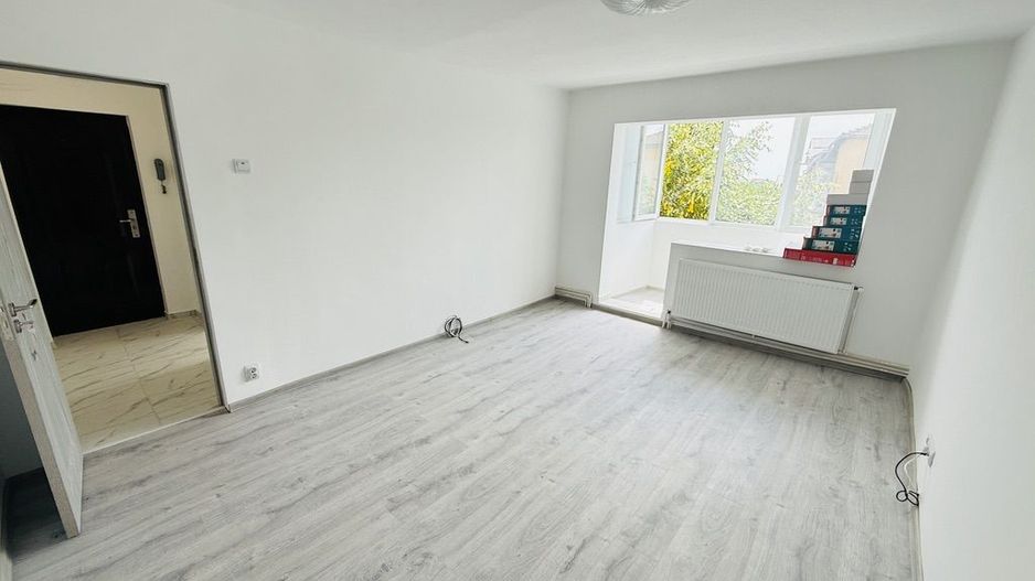 Dambovita | 2 camere | Renovat | Bloc izolat - Poză 4