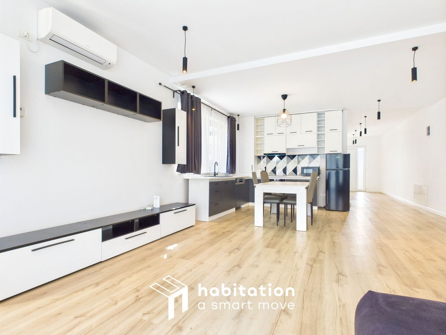 Rafinament și confort într-un duplex plan parter – zona Cora Ikea - Poză 10