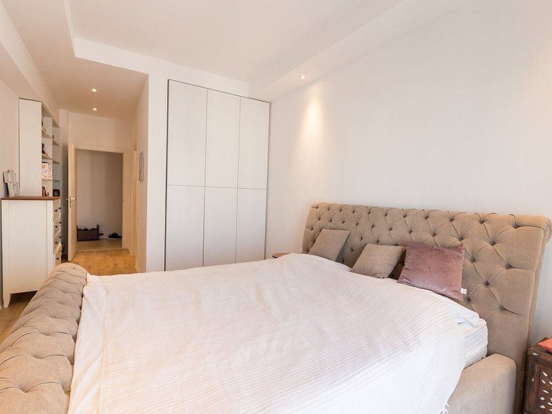 Apartament cu terasa generoasa, etaj 5/5, parcare, spatios, modern - Poză 3