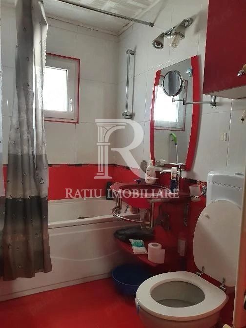 Apartament cu 3 camere | Nufărul | Oradea - Poză 2