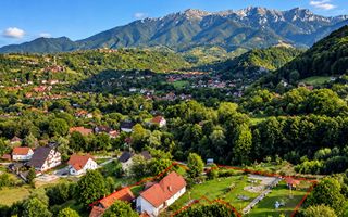 Teren 7.444 mp + casă tradițională în Predeluț–Bran - Poză 2