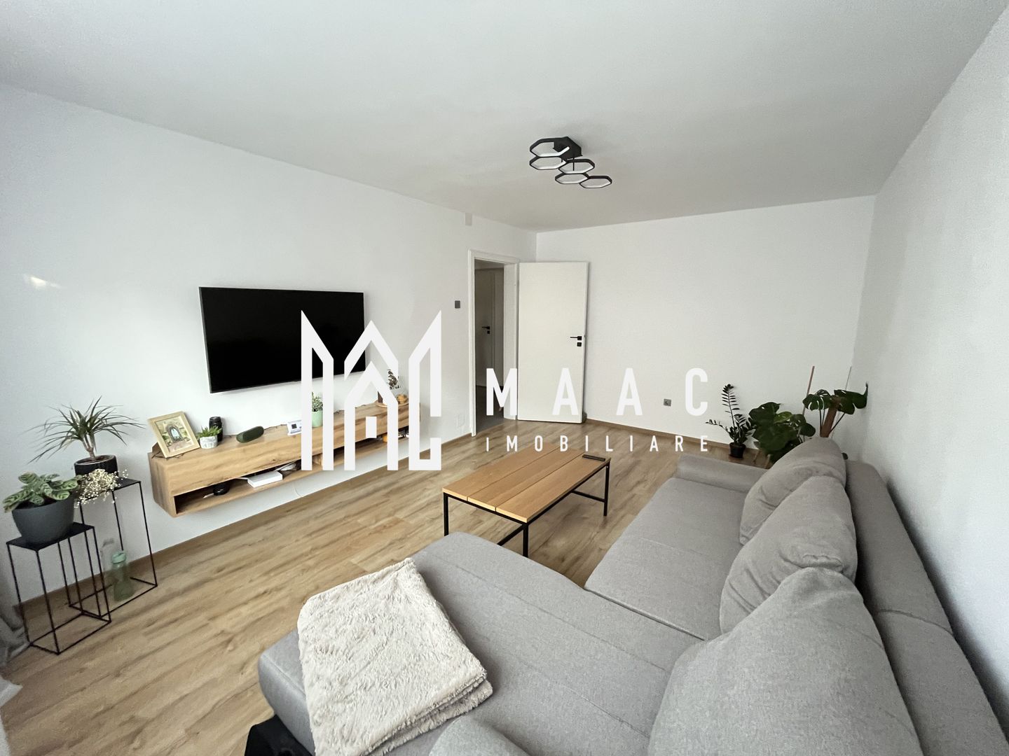 Apartament 2 camere | Etaj 2 | Pivnita | Cisnadie - Poză 1