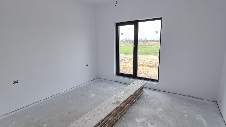 Casa individuala pe parter în Mosnita - Poză 7