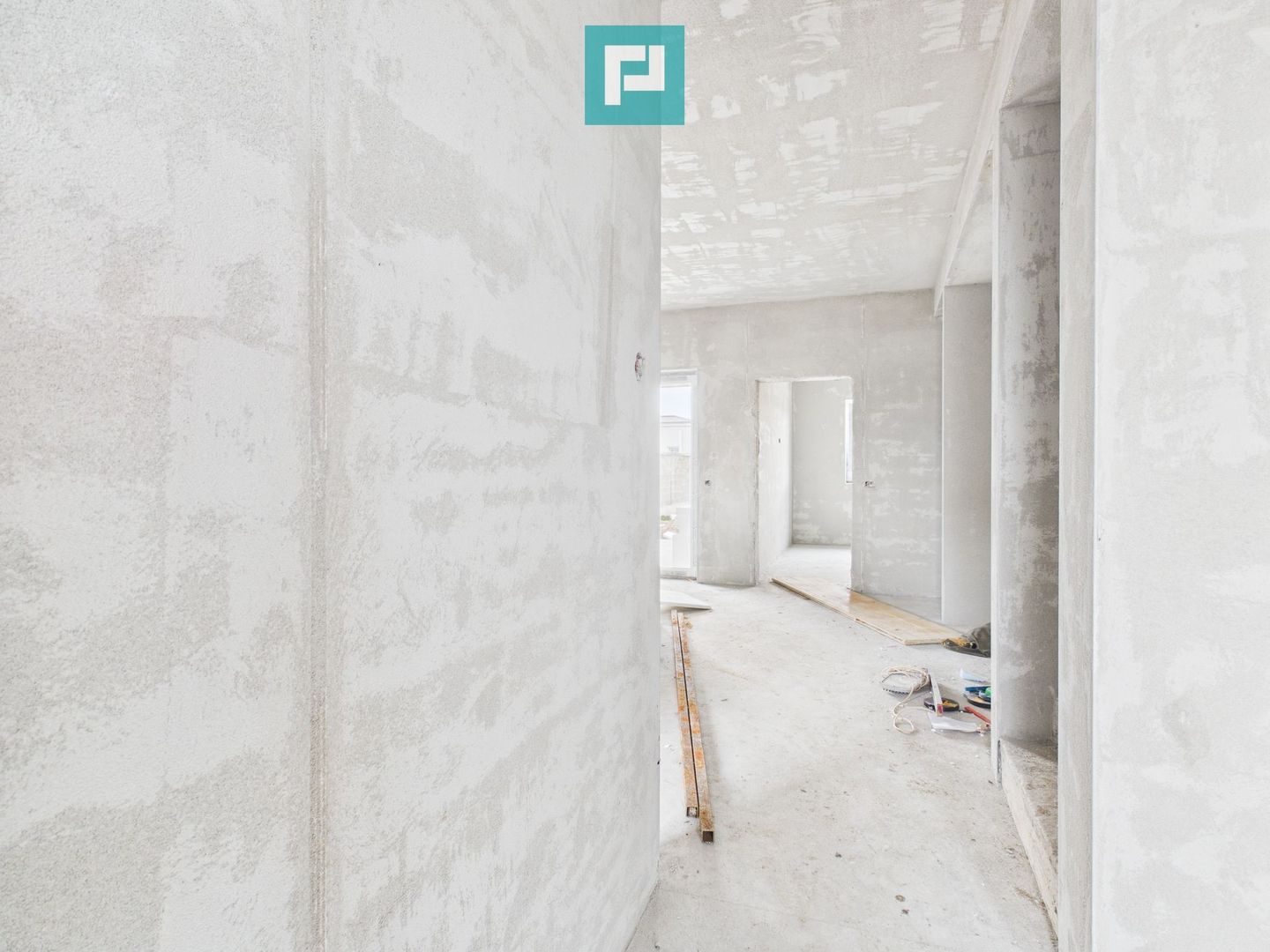 Duplex în Săcălaz despartit prin cameră tehnica - Poză 14