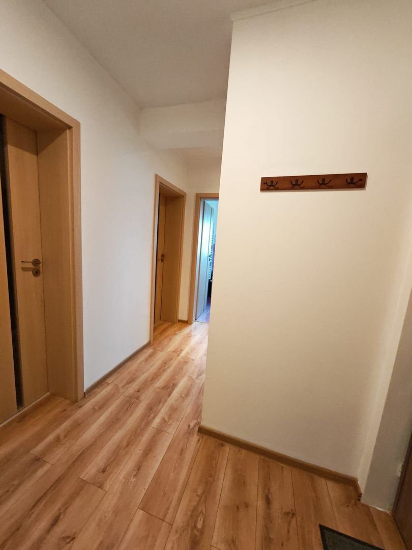 Giroc-Zona planetelor | 2 Camere | Etaj 1 | Mobilat si Utilat - Poză 3