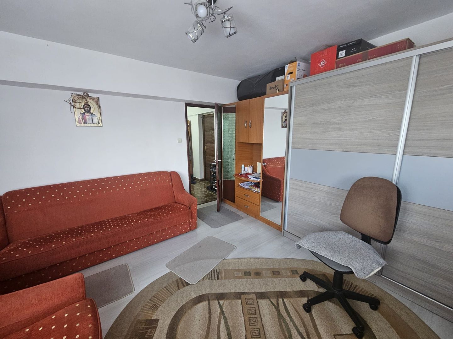 Apartament 2 camere, decomandat, etaj 1 – Cartier Prundu, zona Depou - Poză 5