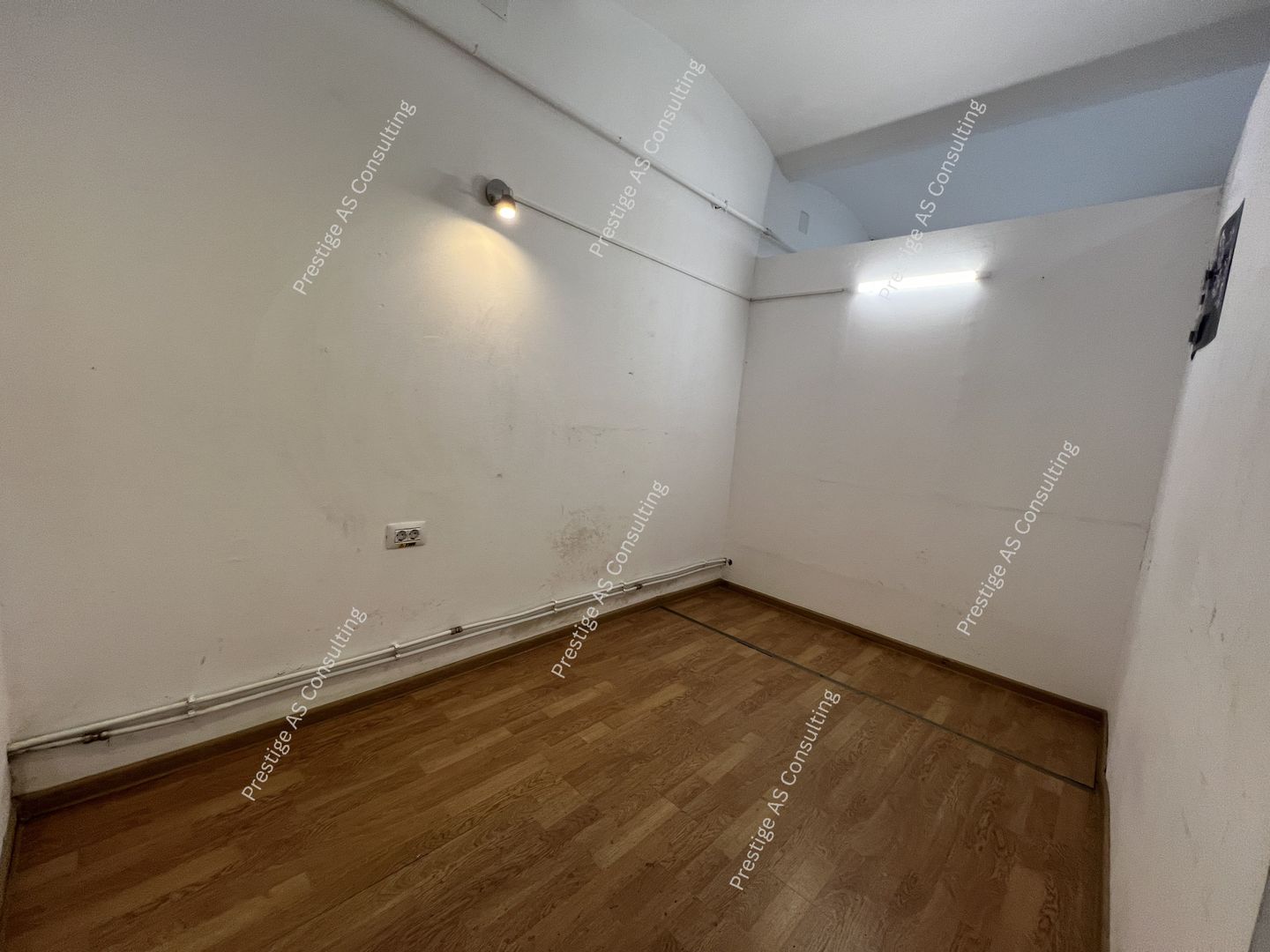 Spatiu comercial | 44mp utili | Demisol Zona Balcescu - Poză 4