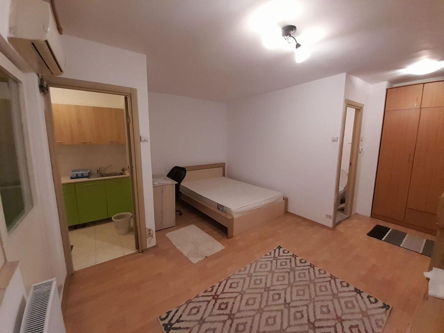 Garsonieră spațioasă, bloc anvelopat, zona Sebastian – Vulcan-Pet friendly - Poză 6