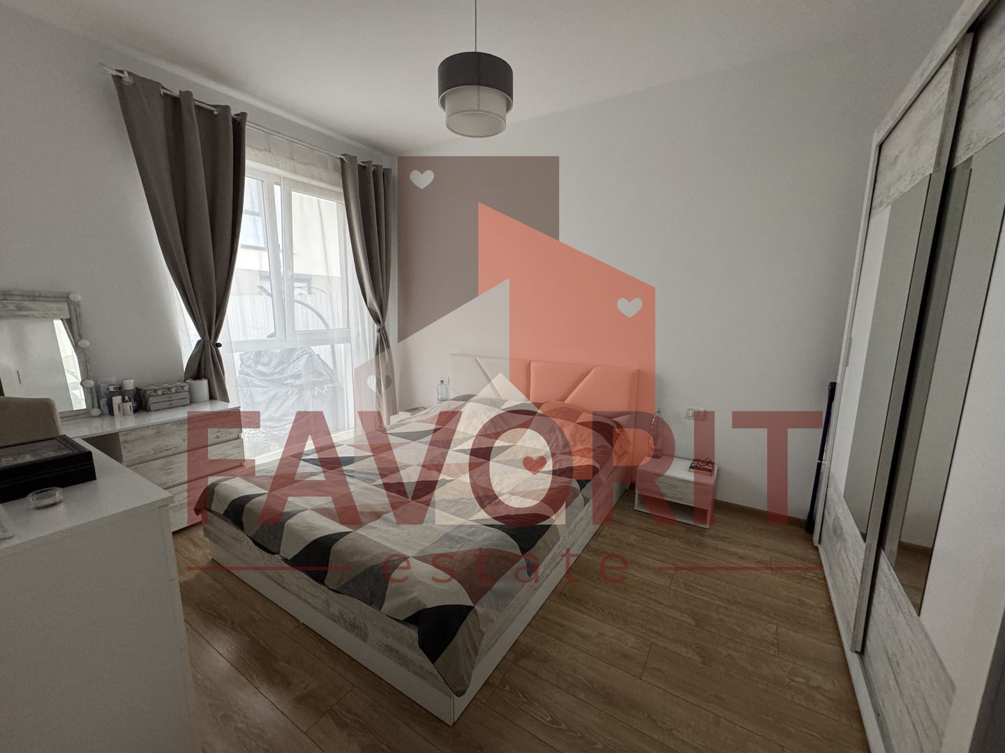 Apartament cu gradina si 2 locuri de parcare in Dumbravita - Poză 5