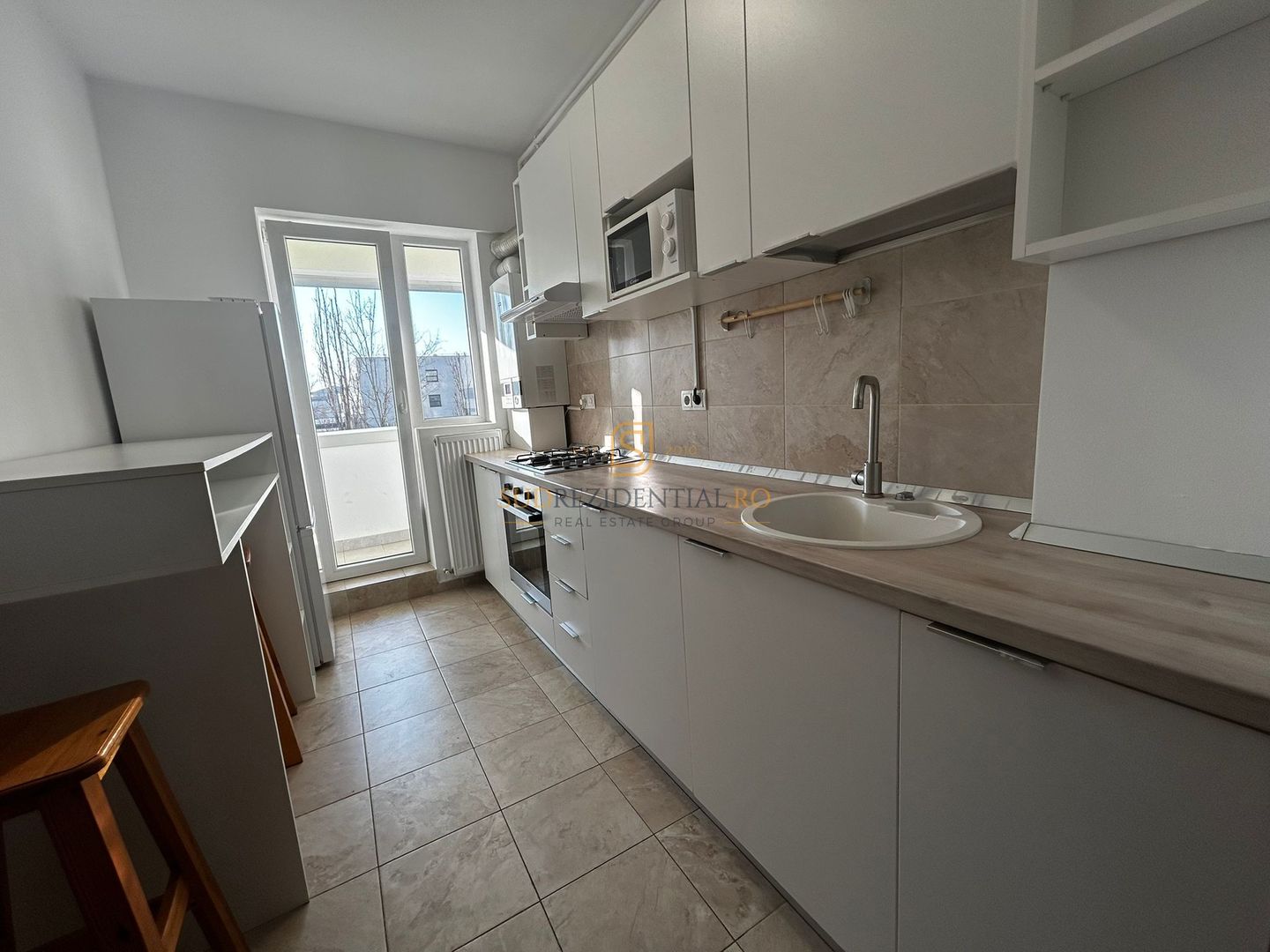 Inchiriere apartament 2 camere, mobilat si utilat, Aparatorii Patriei - Poză 5