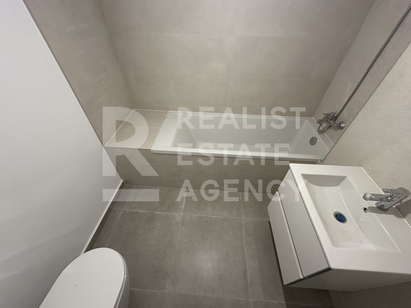 Apartament cu 2 camere  - Vedere spre lac, zona Sisești - Poză 5