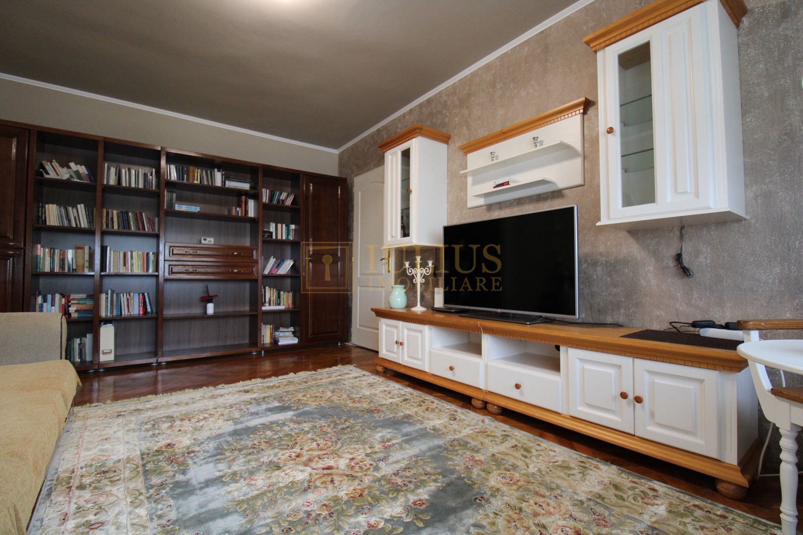 2 minute de Nokia, 3 camere, centrala proprie - Poză 4