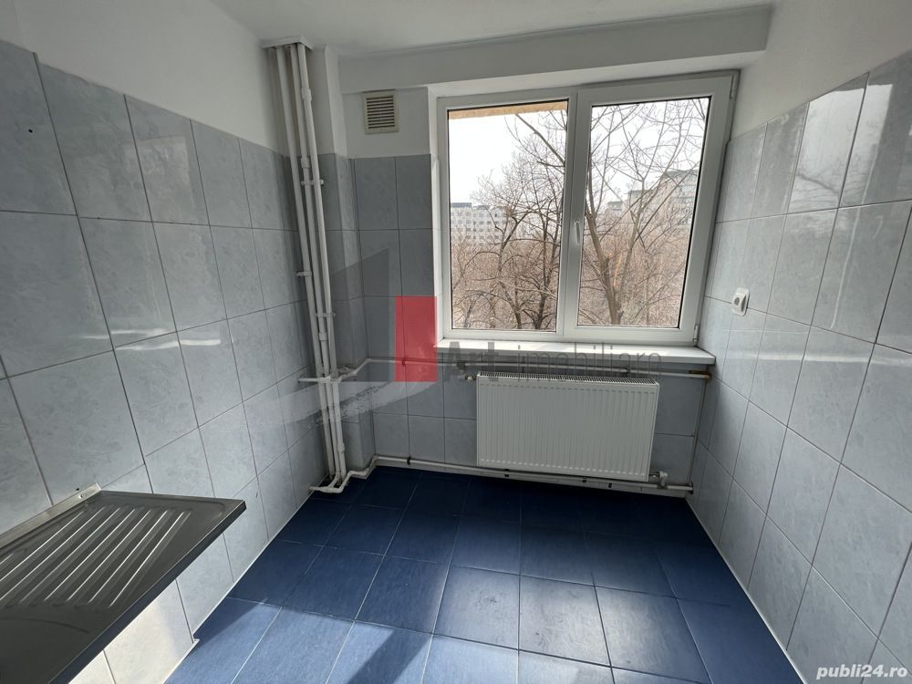 Apartament ultracentral 3 camere - Poză 4