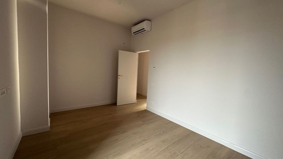 Penthouse - Poză 16