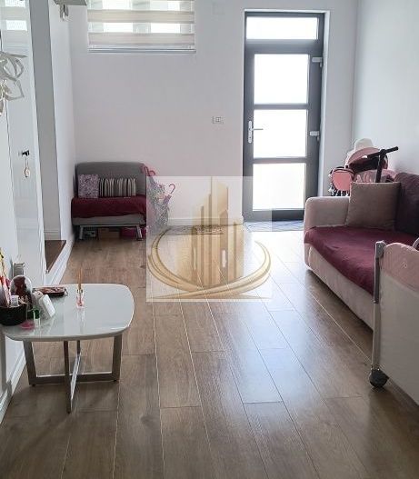 Casă înșiruită, 3 cam, 2 bai 80mp | Zona Cora Dumbrăvița | - Poză 3