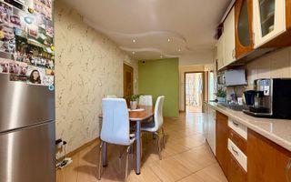 3 camere decomandate, la cheie, etaj intermediar, Lidl Mărăști!! - Poză 12