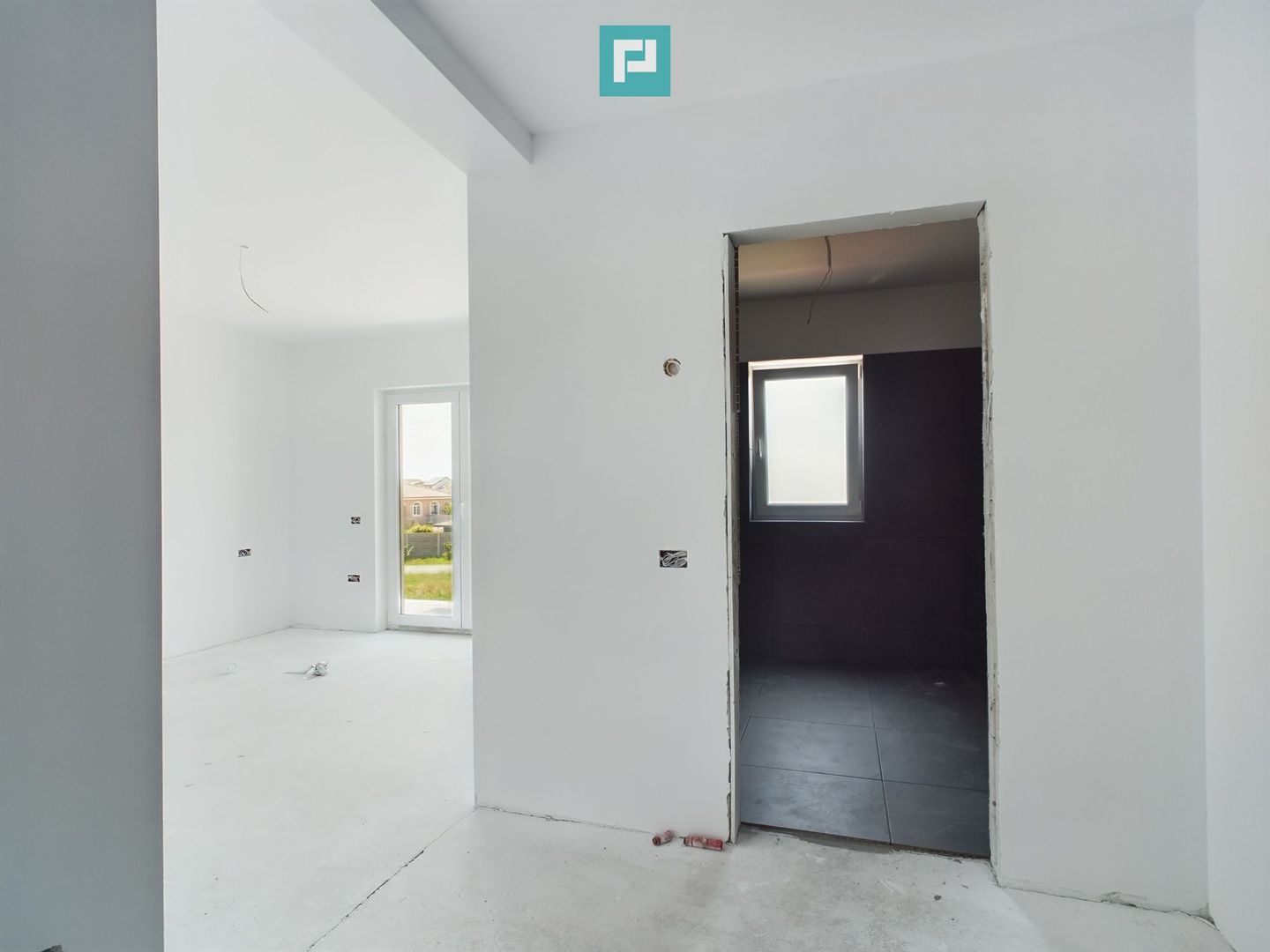 Duplex P+1 deosebit în Moșnița Veche - Poză 7