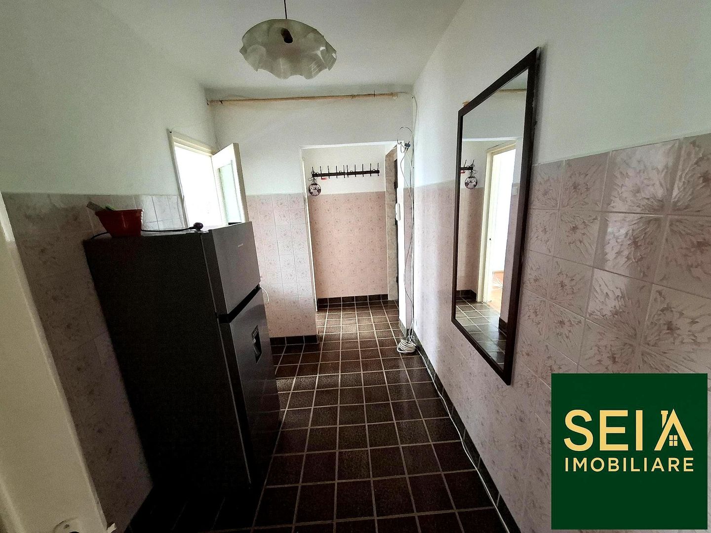 Apartament 2 Cam 9 mai zona Catedralei - Poză 12