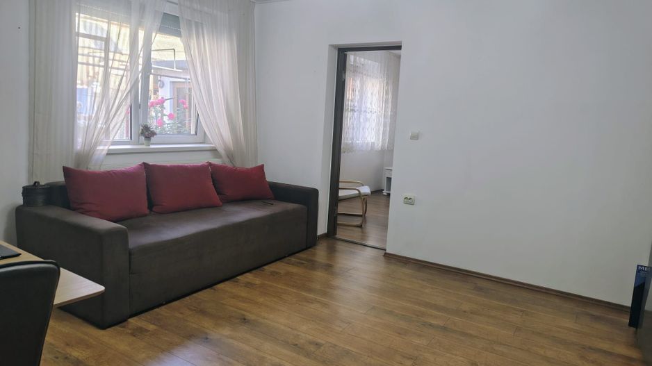 Ultracentral , 2 camere Oradea, 320 E/luna, neg. Comision 50% - Poză 3