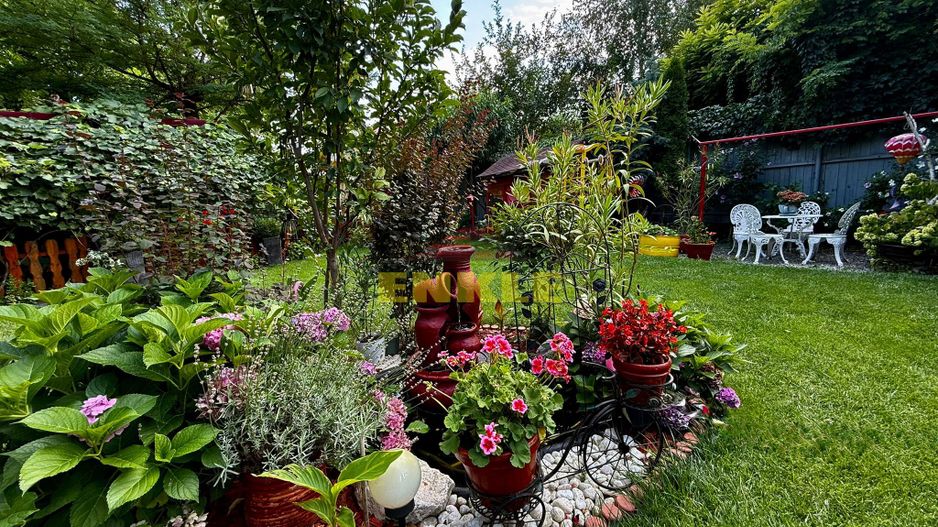 De vanzare apartament + teren generos în apropiere - Poză 17