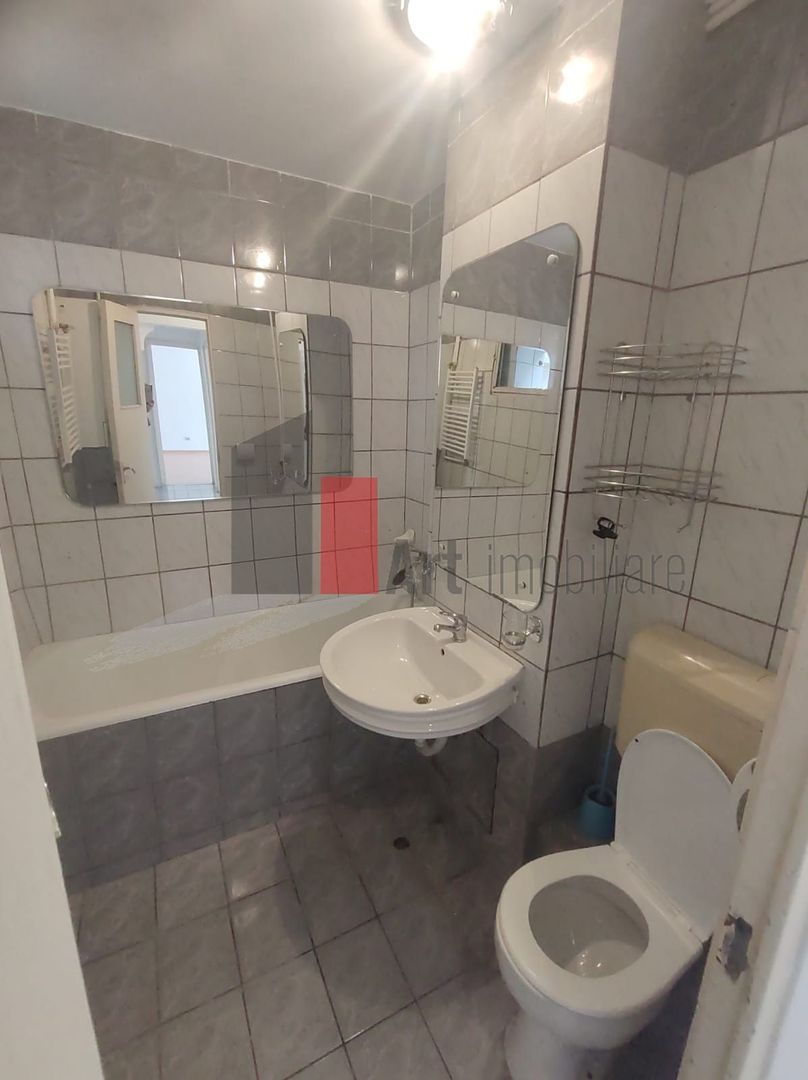 Vânzare apartament decomandat 3 camere cu centrală - Str. Baciului - Poză 20