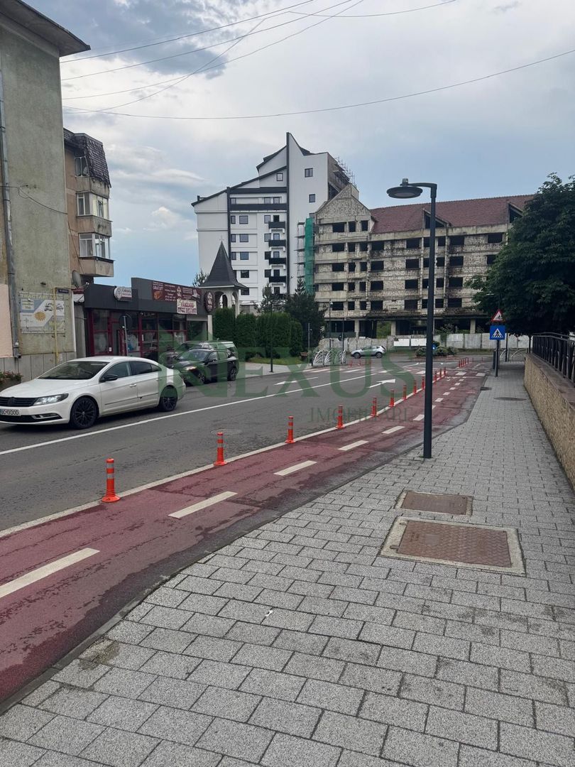 Apartament cu 2 camere, renovat complet, str.Libertății, Moinesti - Poză 18