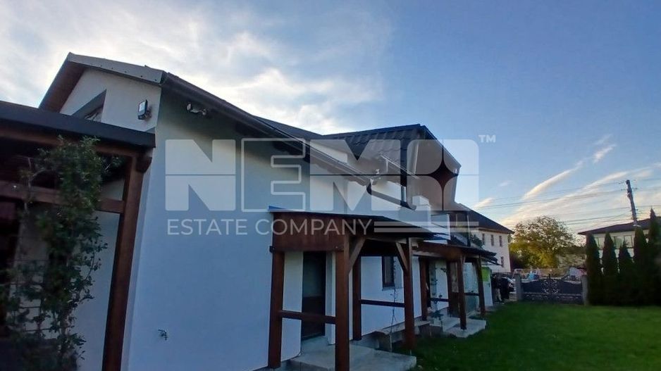 Casa de vanzare Horodnic de Sus zona centrala! - Poză 4