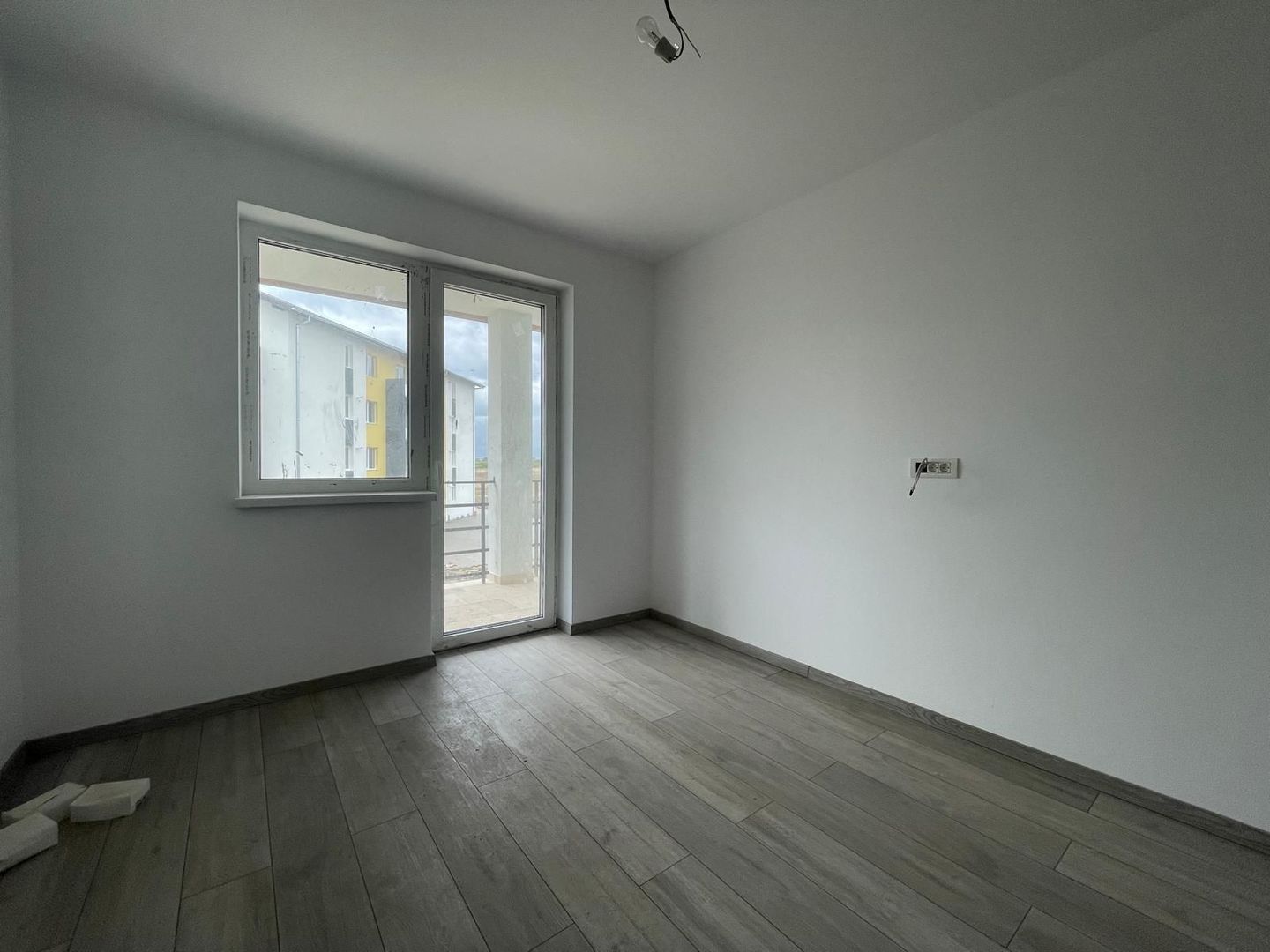 Duplex in  4 camere si 3 bai la cheie - Calea Urseni - Poză 14