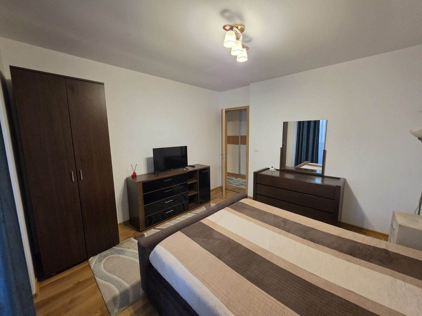 Apartament modern 3 camere Torontalului, Parcare subterană - Poză 7