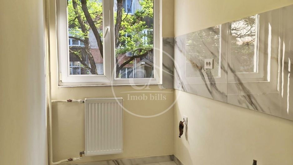 Apartament de vânzare cu 2 camere în zona Rogerius, Oradea - Poză 7