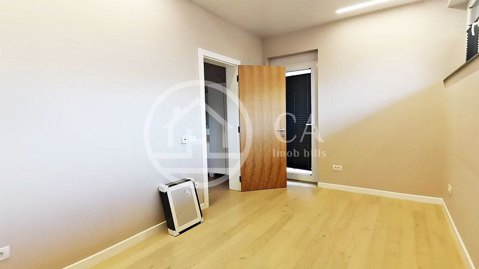 Casă de vânzare stil mediteranean cu 5 camere in Tineretului, Oradea - Poză 7