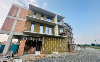 Ap cu 3 camere la etajul 2, incalzire in pardoseala, balcon si parcare - Poză 1