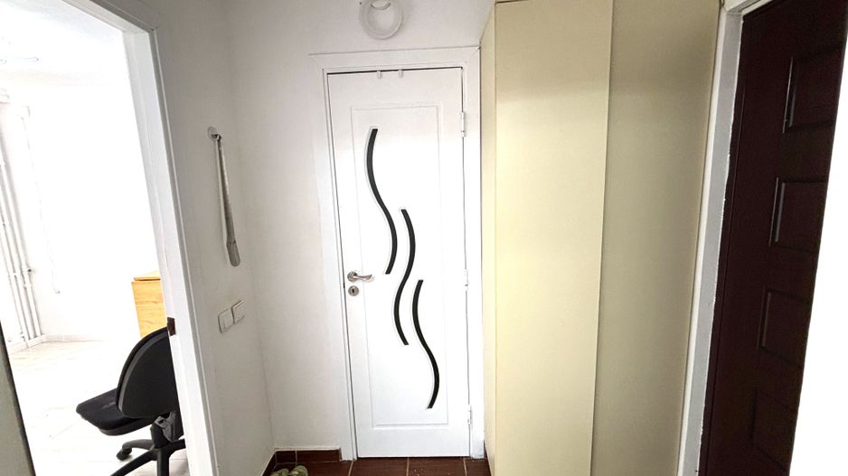 Apartament 3 camere Ozana – etaj 1, parcare inclusă, pet friendly, semi-mobilat - Poză 11