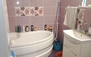 Apartament 2 camere, Eroilor, Florești - Poză 4