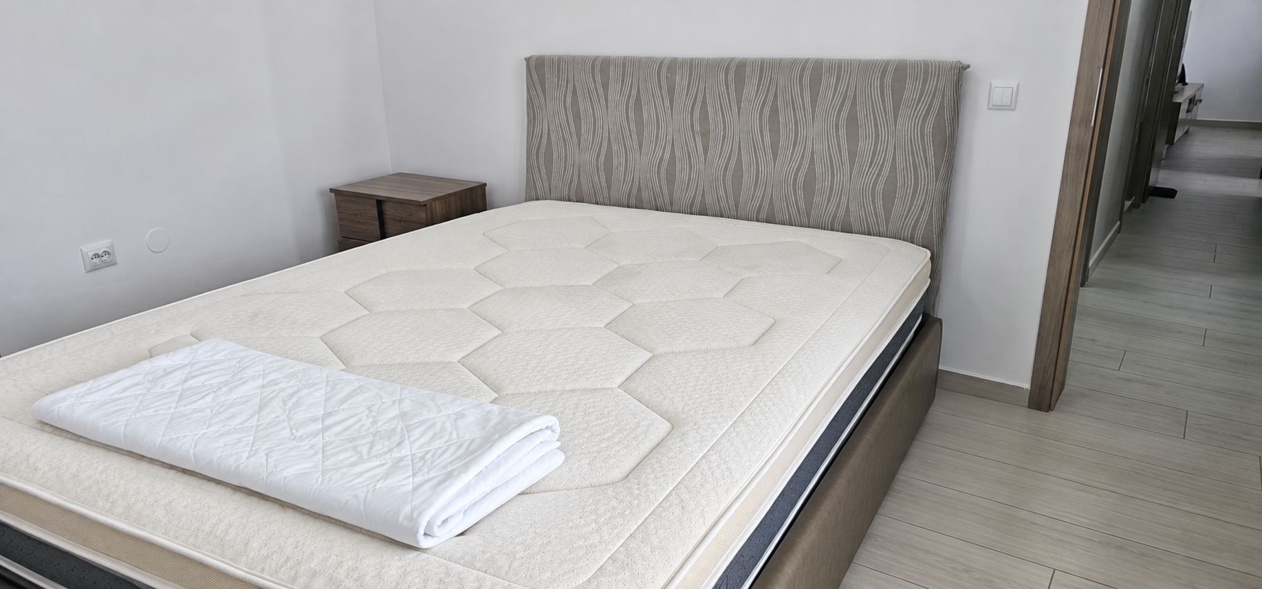 Apartament cu 3 camere - str. Domneasca, ultracentral, bloc nou - 700 euro - Poză 13