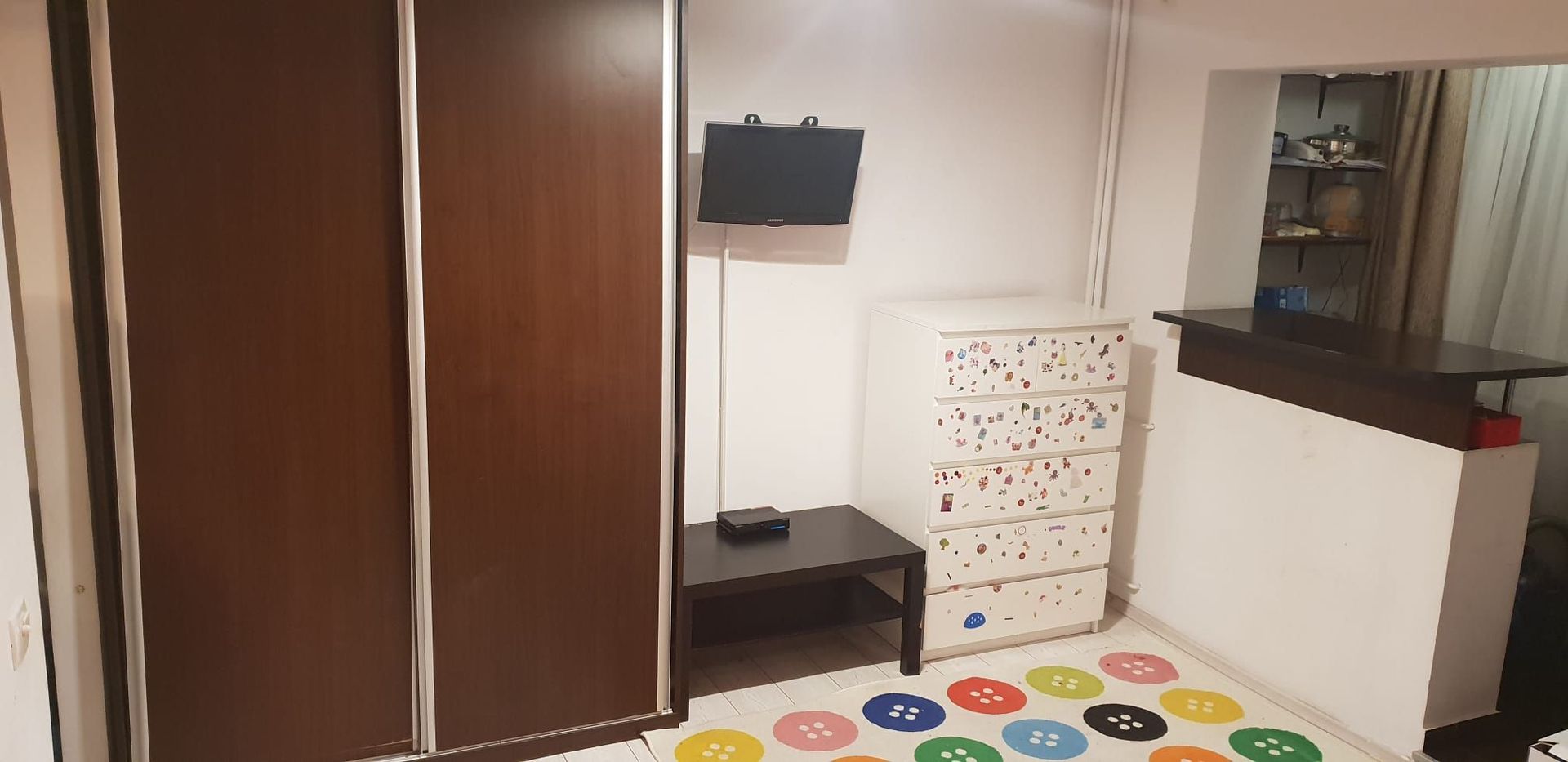 GARSONIERA - CRANGASI, BUCATARIE INCHISA, MOBILAT/UTILAT MODERN - Poză 2