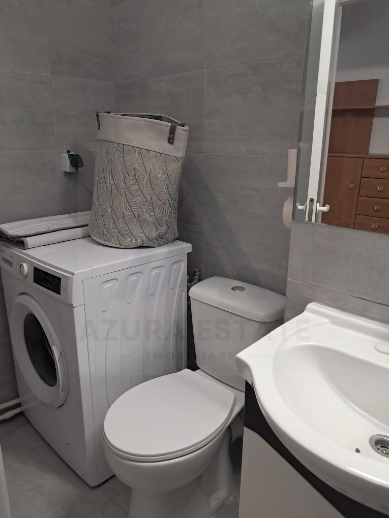 Garsoniera decomandata 44 mp utili etaj 1 zona Lazaret - Poză 7