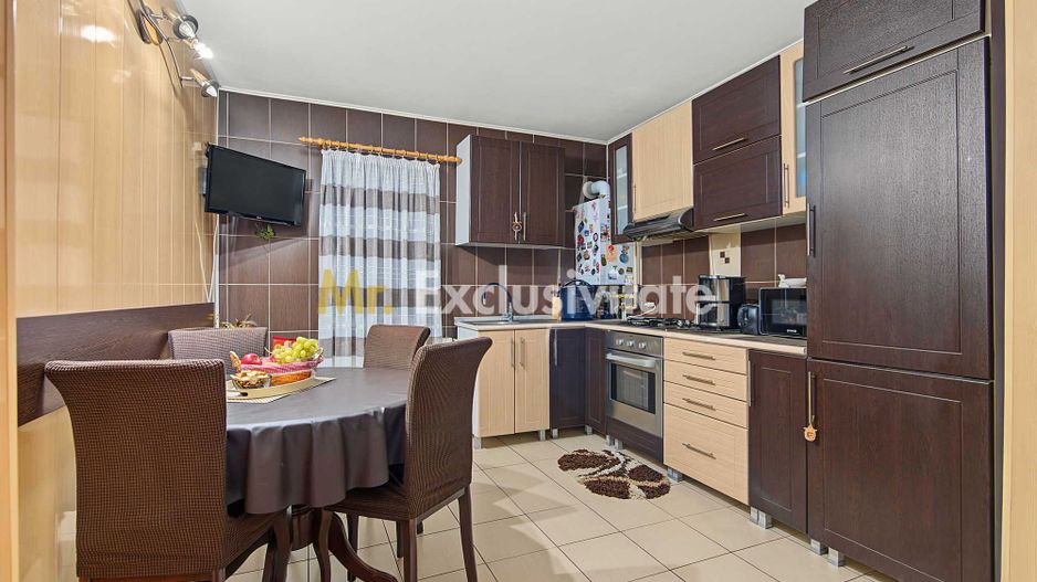 Apartament cu 2 camere de vânzare în Mioveni - Poză 4