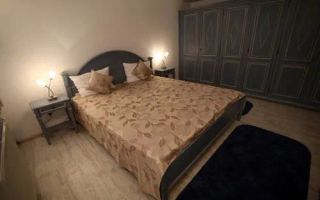 Casa cu 4 apartamente / 9 camere | Ultracentral | Curte - Poză 2