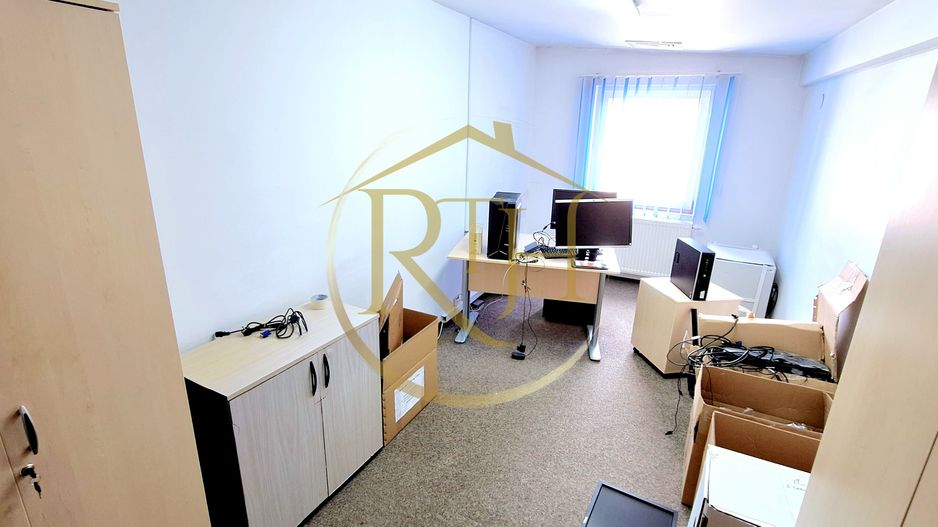 Oferim spre inchiriere spatii pentru birouri, zona Soarelui, Parcare privata - Poză 1