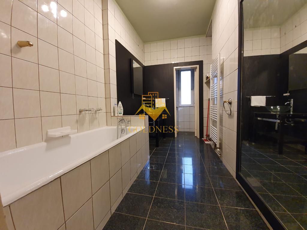 4 camere decomandate,UMF, Pta Unirii, Ultracentral, Republicii, UBB - Poză 7