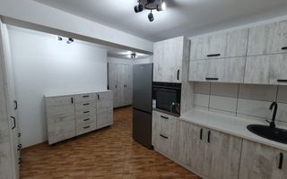 Garsoniera de vanzare zona Eroii Revolutiei - Poză 2