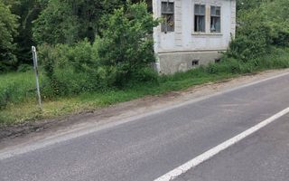 Casa demolabila si teren - Poză 2