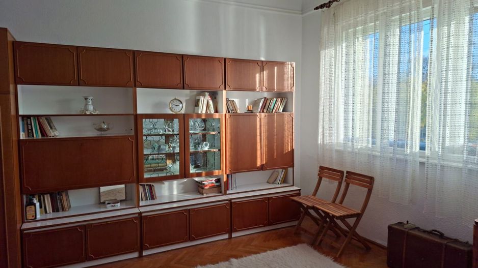 Apartament cu 3 camere si garaj in zona centrală - Poză 6