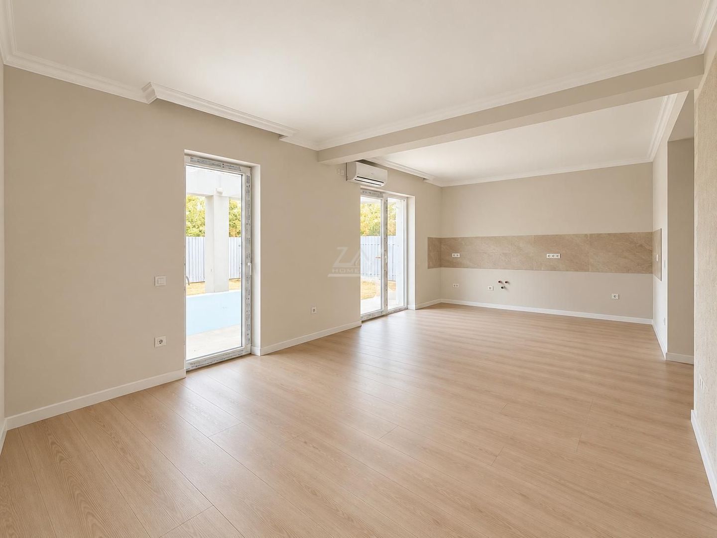 Duplex cu 5 camere - 3 bai. Finisaje Premium. Toate utilitatile. Asfalt. - Poză 4