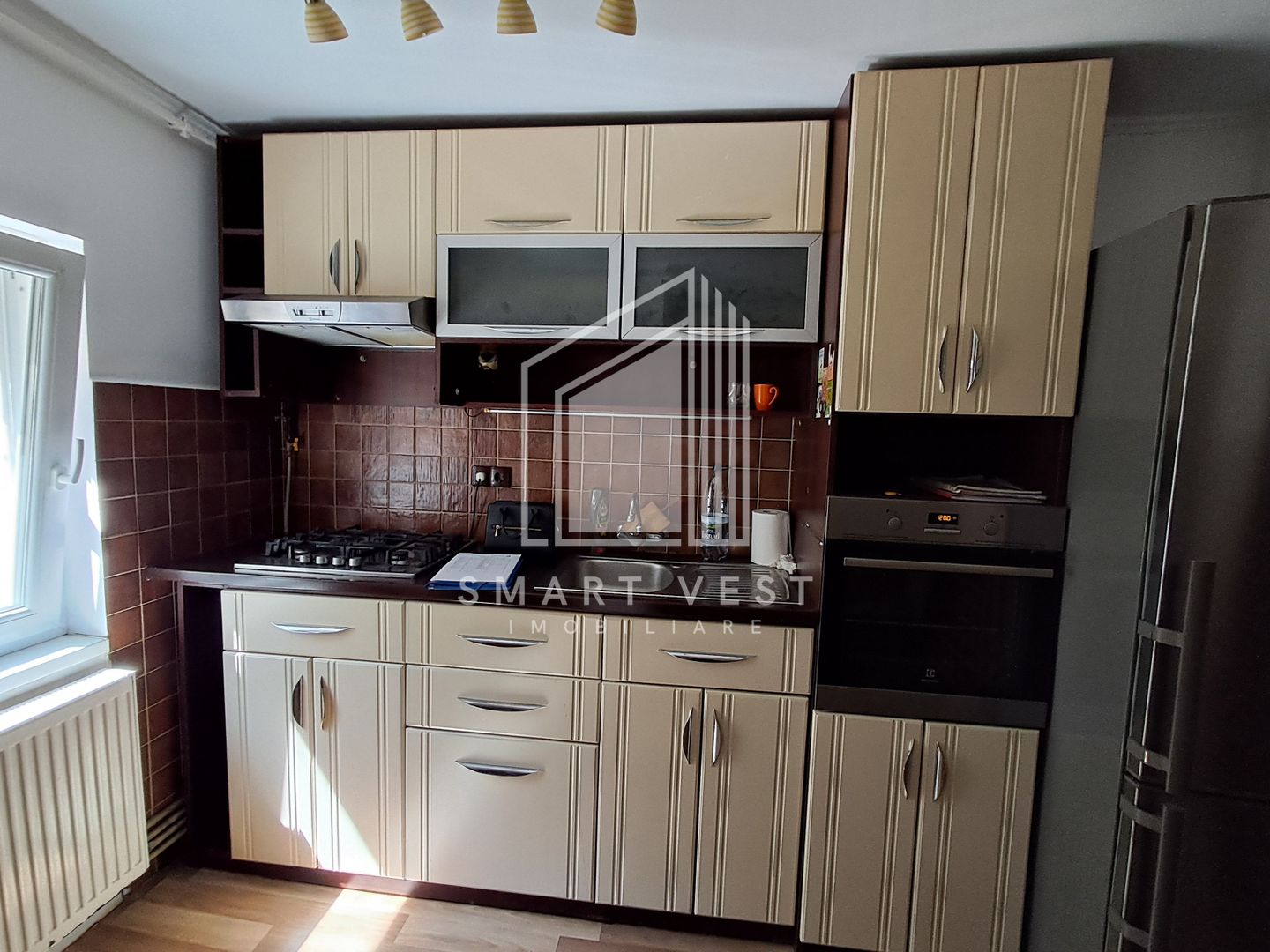 Apartament 4 camere |  Etajul 1 | Zona Micro 16 - Poză 4