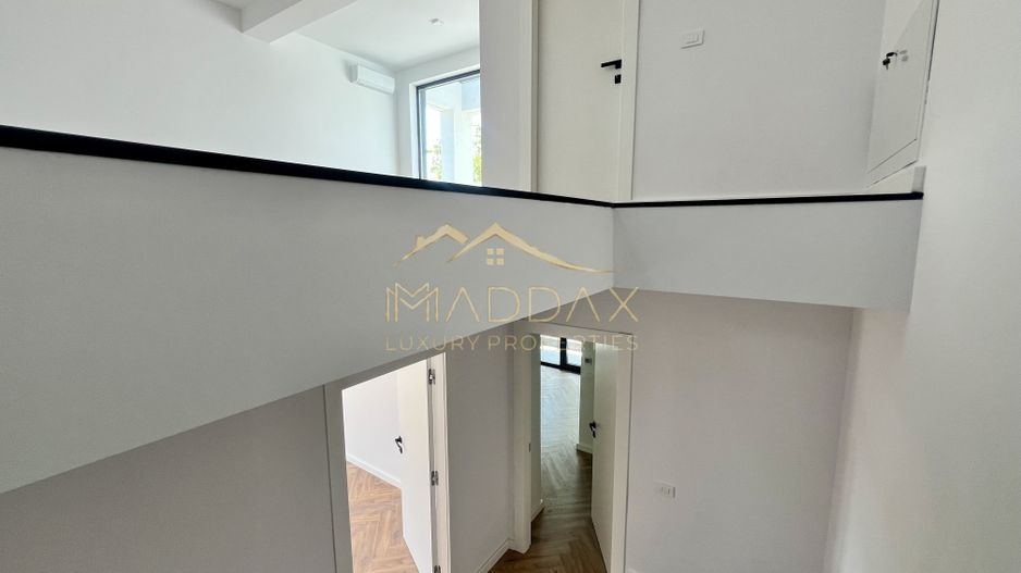 Vilă **6 camere  **451mp // Zona Iancu Nicolae - Poză 51