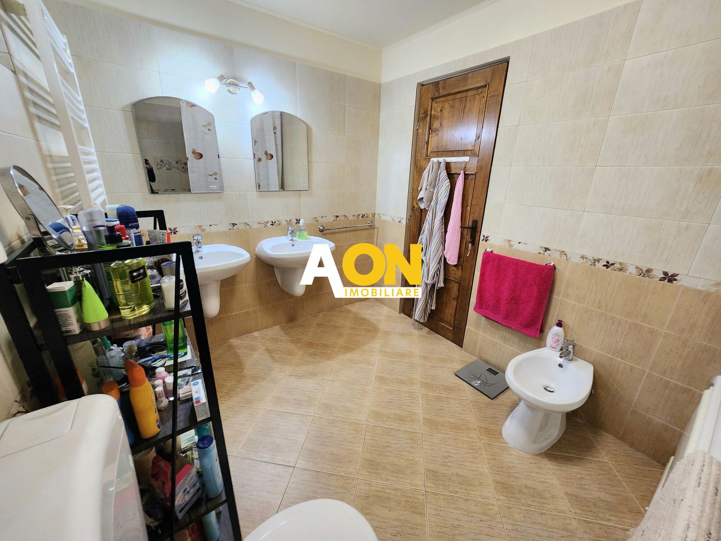 De vanzare casa 6 camere 8142 mp teren in Oarda de Sus - Poză 21