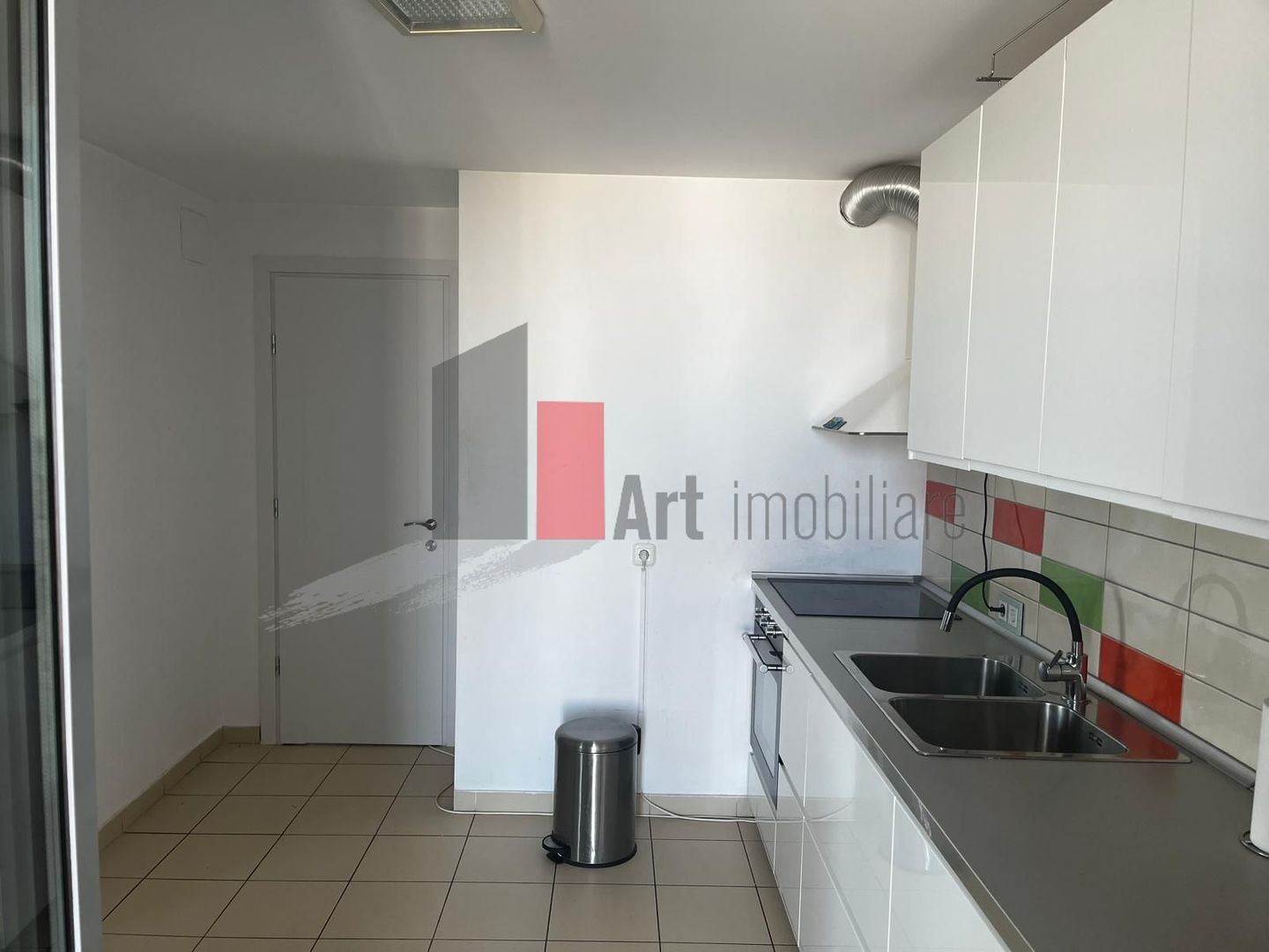 Apartament cu 3 camere de inchiriat - Sector 3 - Poză 4
