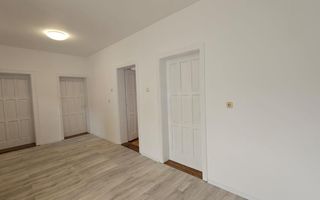 Apartament la casa 4 camere de închiriat Strand Sibiu - Poză 7